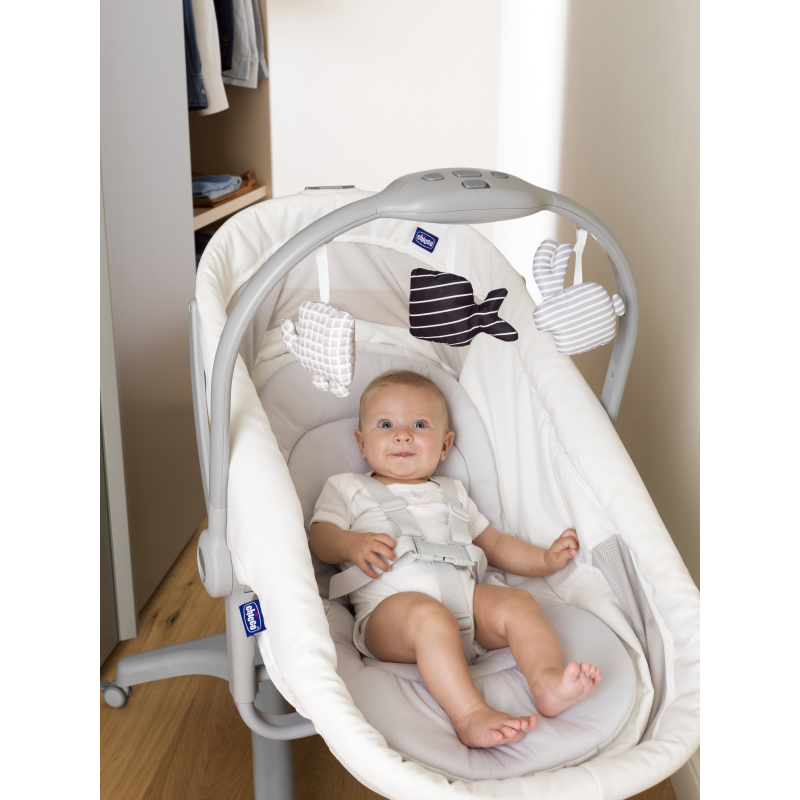 Chicco 4 in 1 Baby Hug Air Crib – White Snow