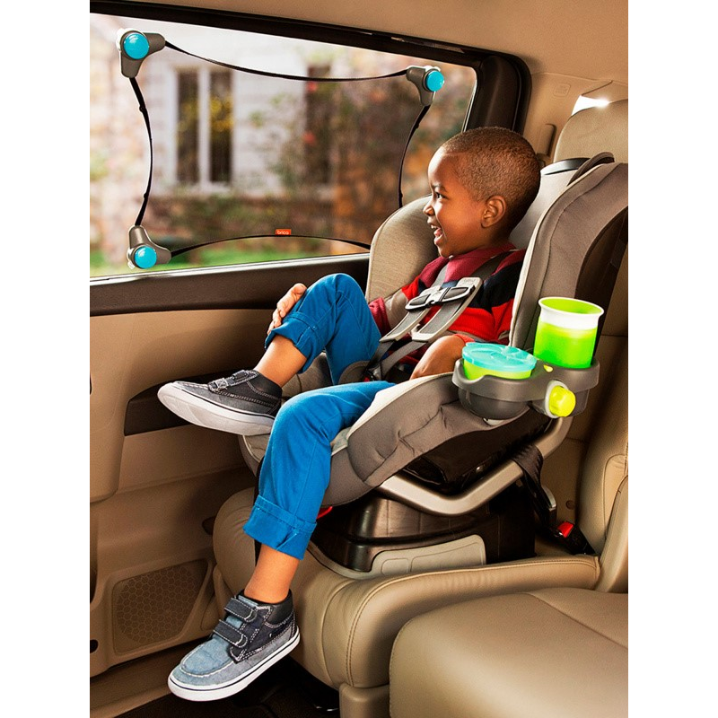 MUNCHKIN BRICA STRETCH-TO-FIT™ SUN SHADE Lifestyle Image