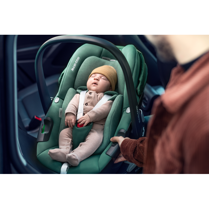 Maxi Cosi Pebble 360 i-Size Car Seat - Essential Green - Example_