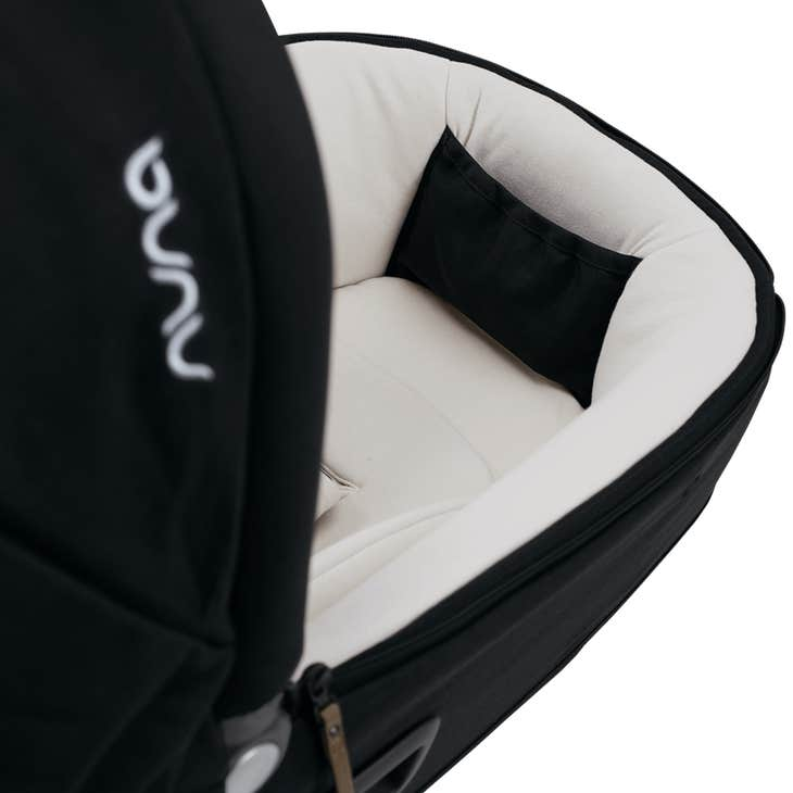 Nuna Cari Next Lay Flat Carrycot Car Seat