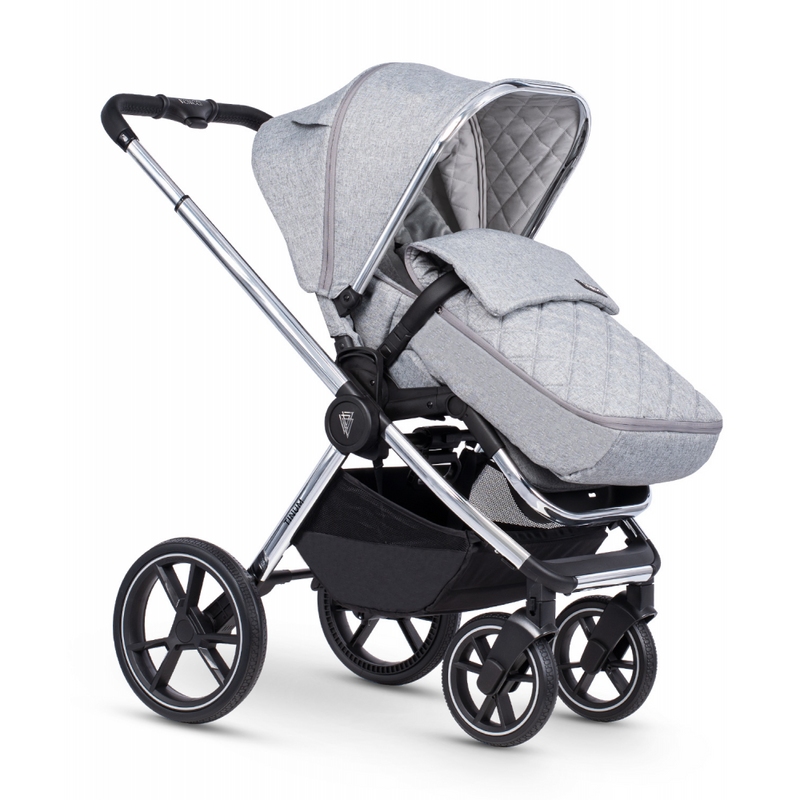 Venicci Tinum 2.0 3 in 1 Travel System with Ultralite Car Seat in Black- City Grey