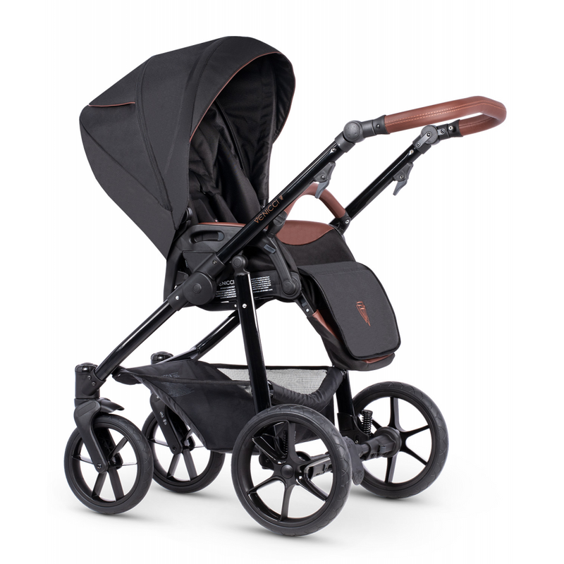 Venicci Gusto 2.0 3-in-1 Travel System and ISOFIX Base (11 Piece Bundle) - Noir